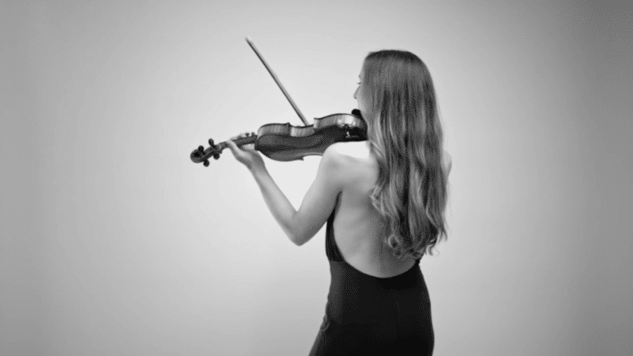 Eleganza Violinist